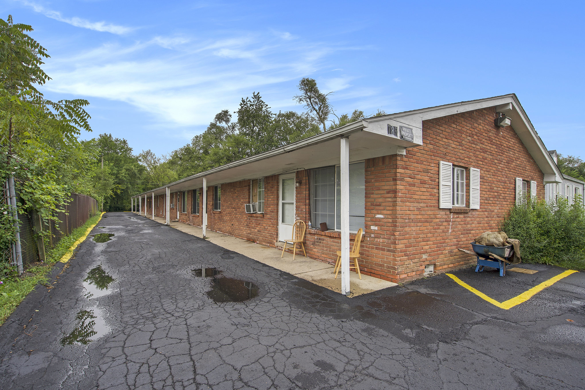785 North Harris Road - 5