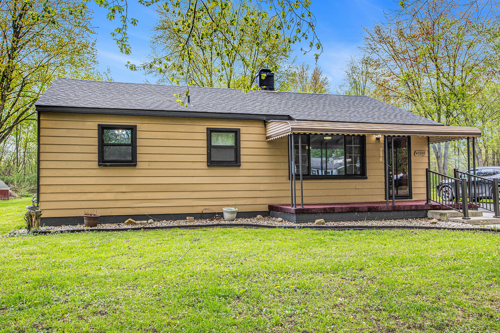 Property main image