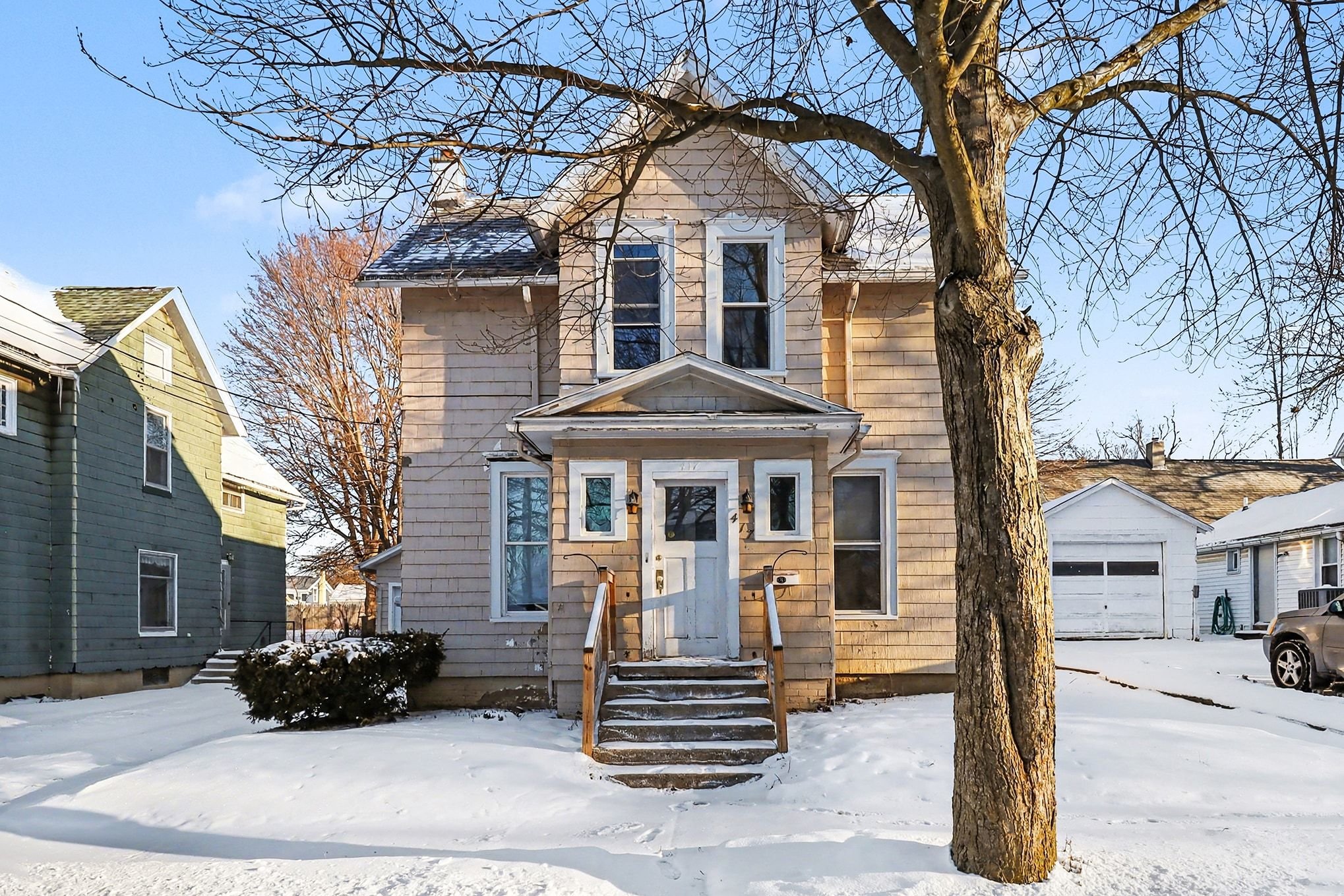 417 East Maple Avenue