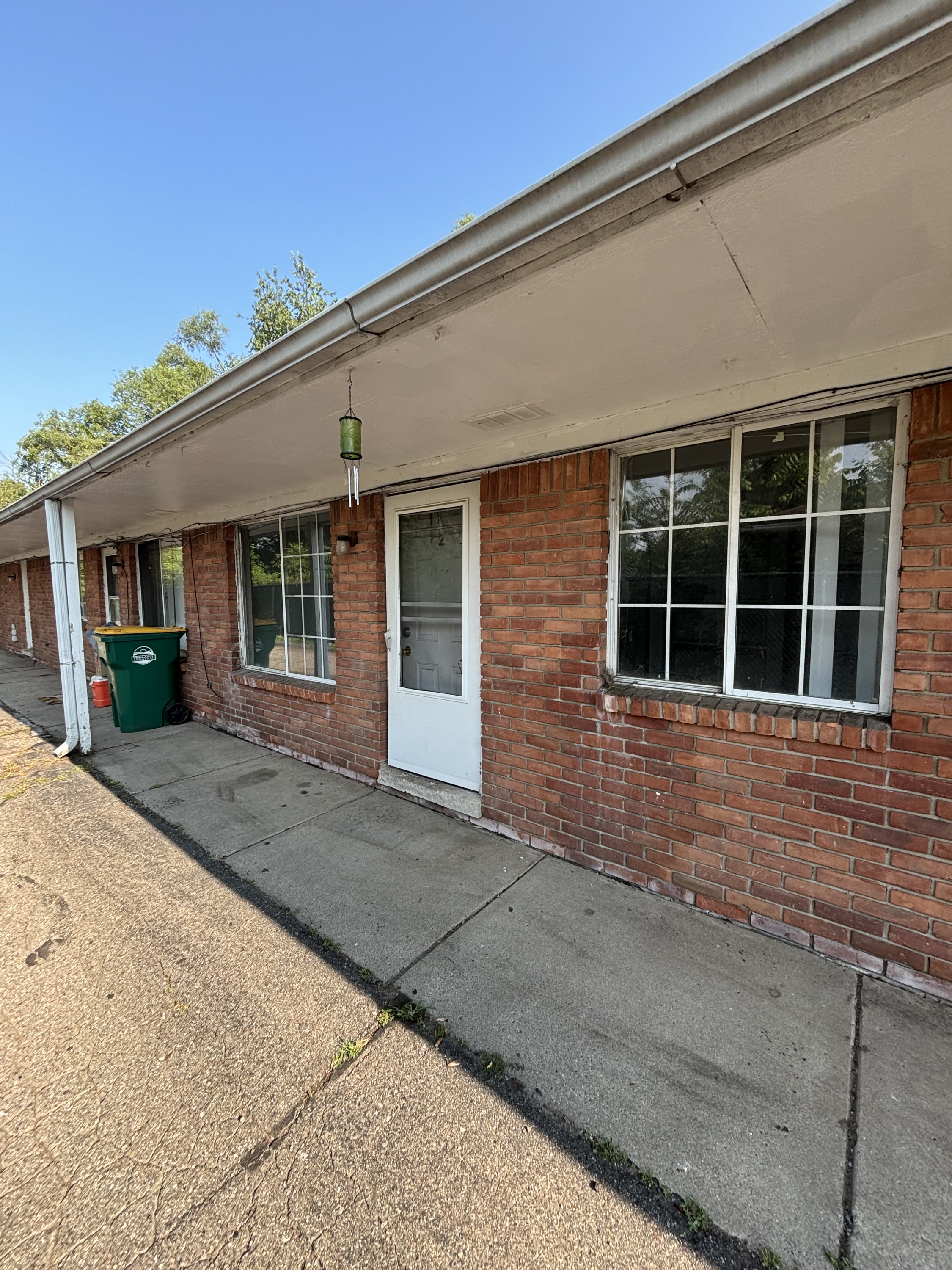 785 North Harris Road - 2